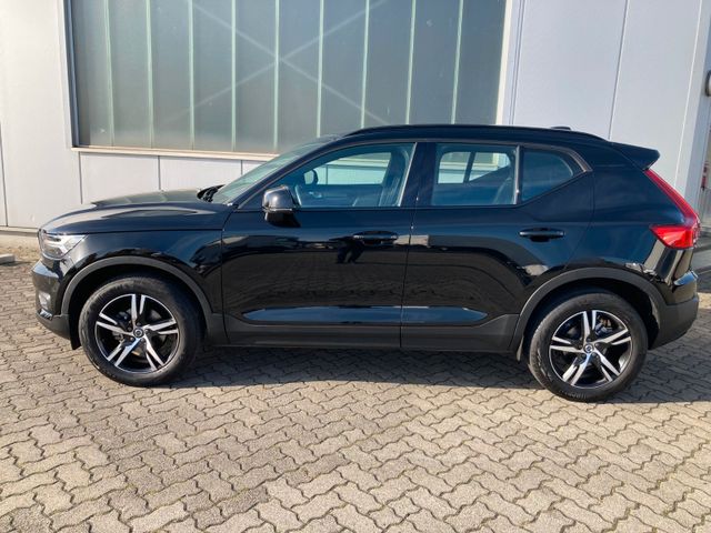 XC 40 D3 R Design 2WD