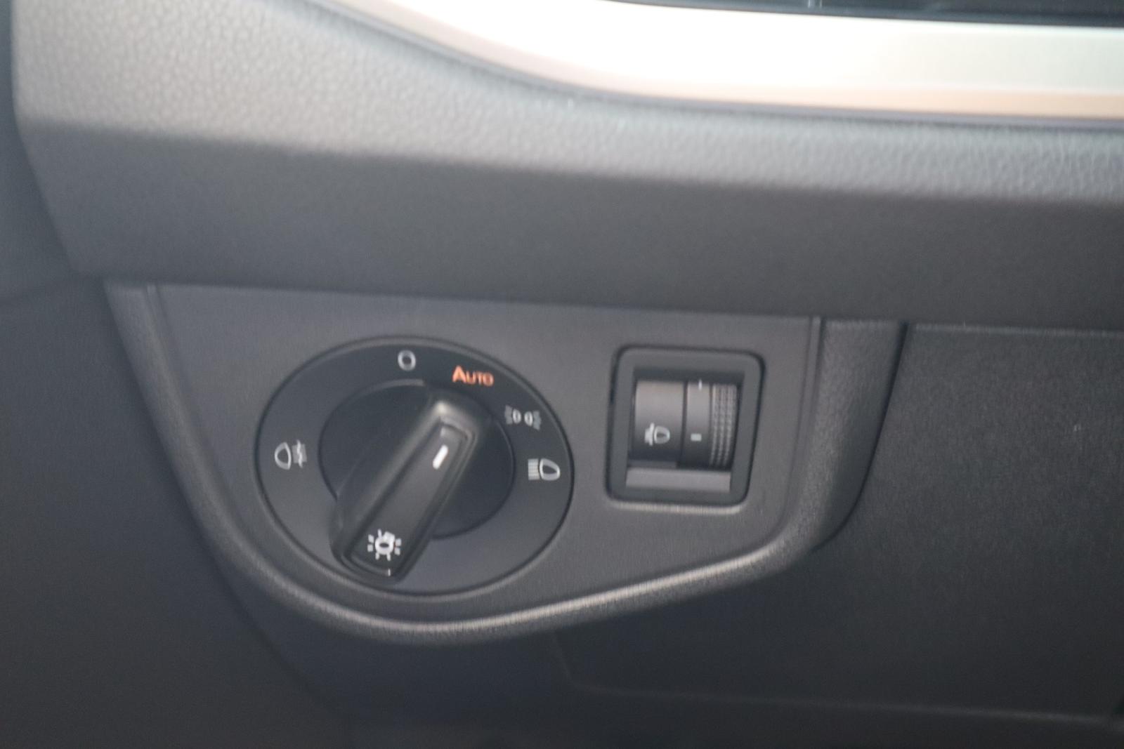 Volkswagen Polo 1.0 Move LED Navi Sitzheizung Klimaaut. PDC, миниатюра 28
