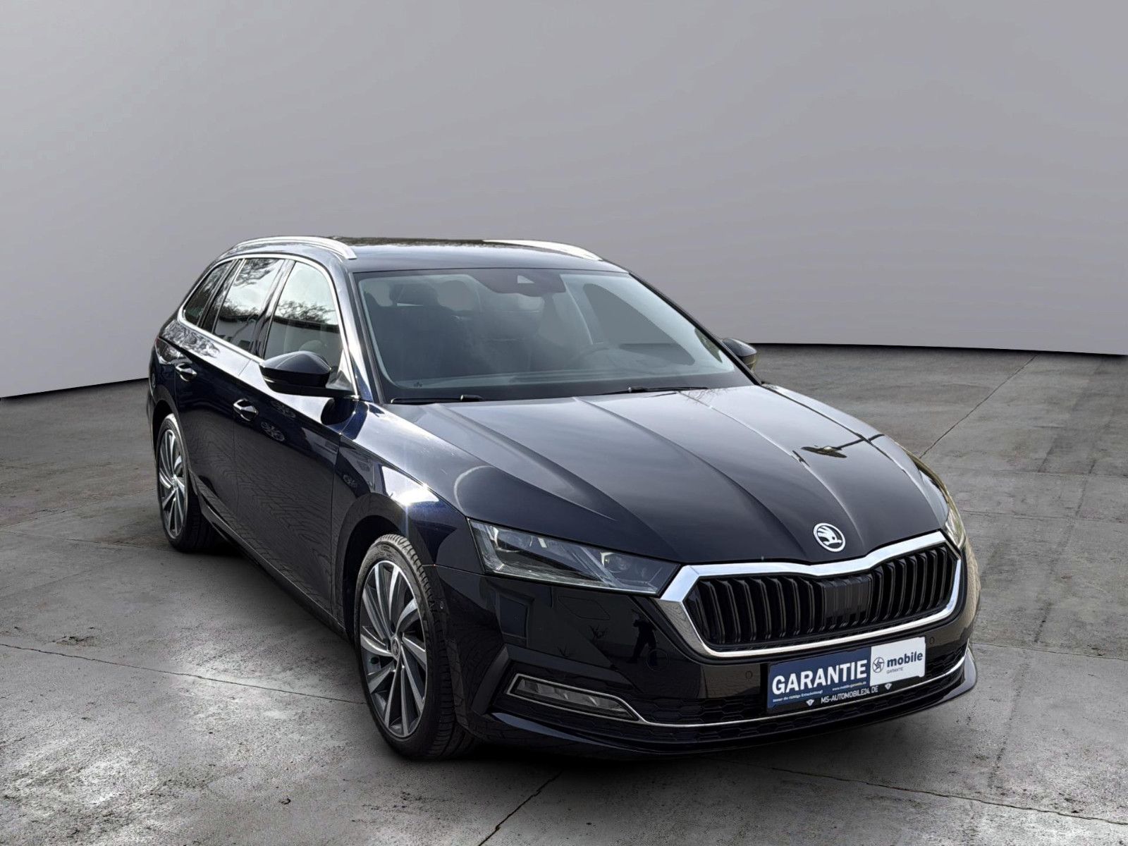 Fahrzeugabbildung SKODA Octavia/ First Edition- Standhz./AHK /1. Hand