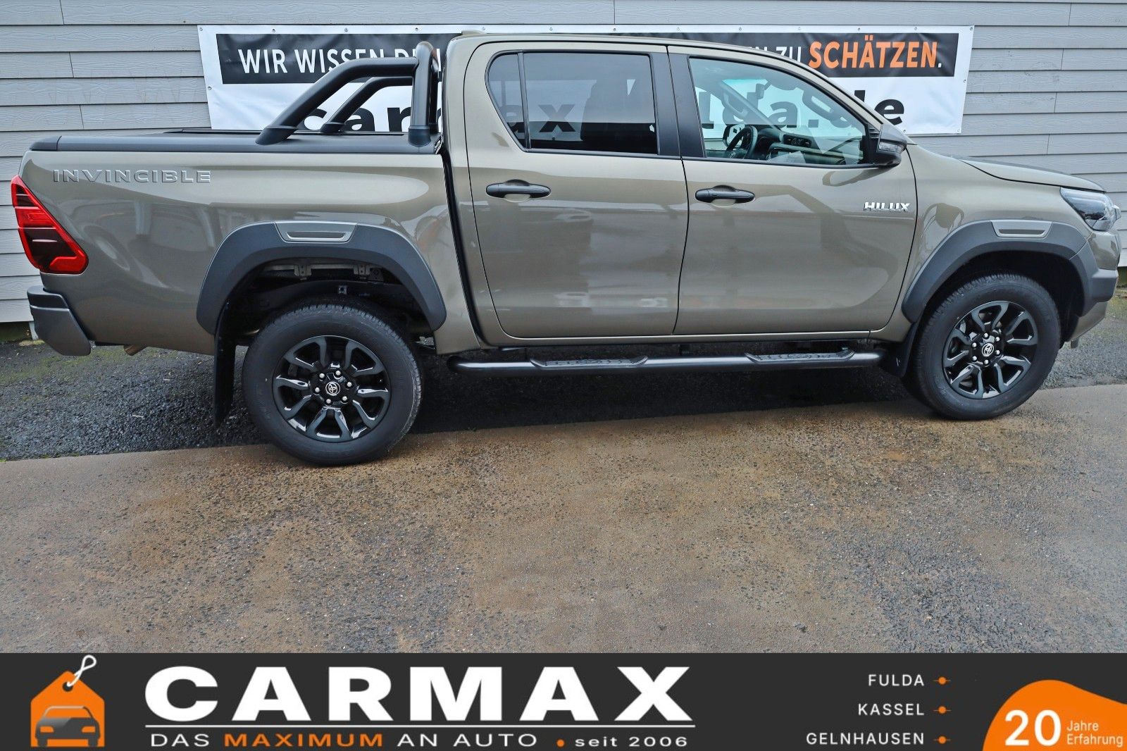 Fahrzeugabbildung Toyota Hilux 2.8 D-4D Invincible,Rollbügel,Rolo,ACC,AHK