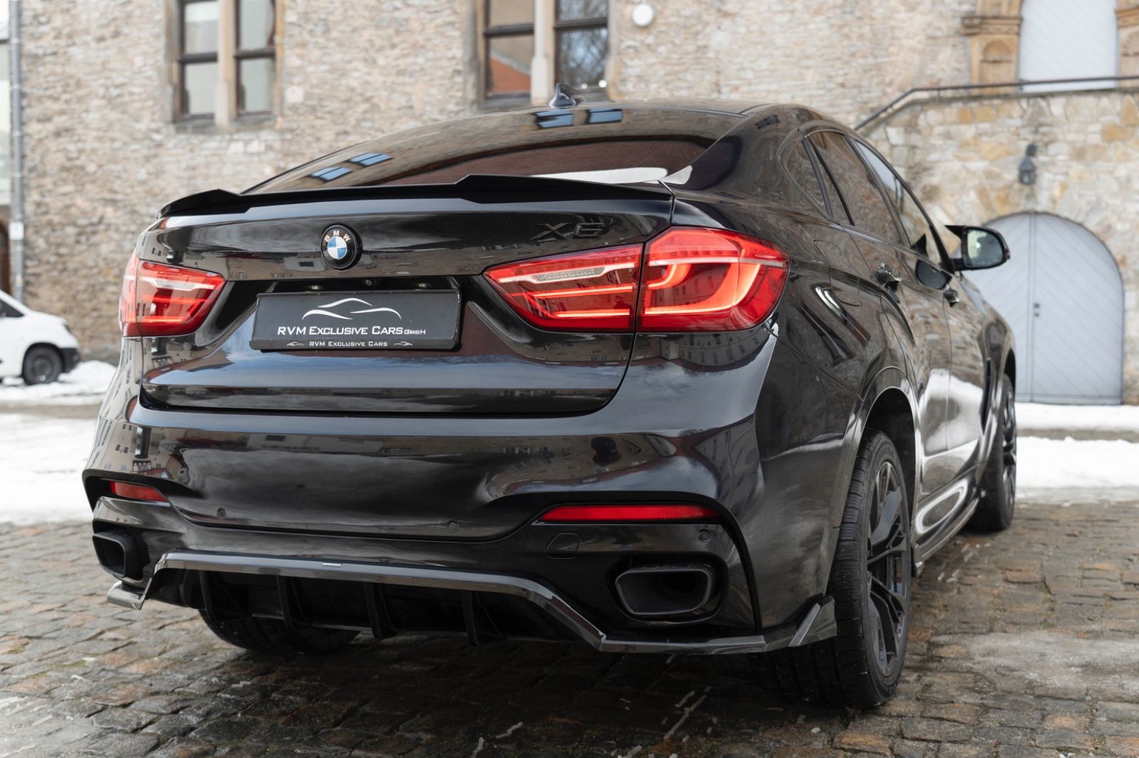 Fahrzeugabbildung BMW X6 xDrive35i M-Sport H&K KAM NAV M+S