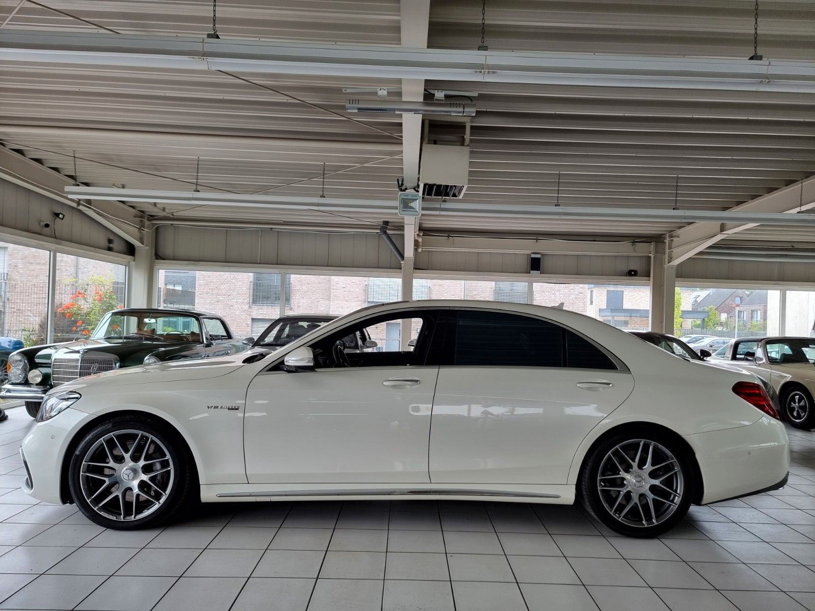 Fahrzeugabbildung Mercedes-Benz S 63 AMG/Facelift ohne OPF/Erstlack/Sammler