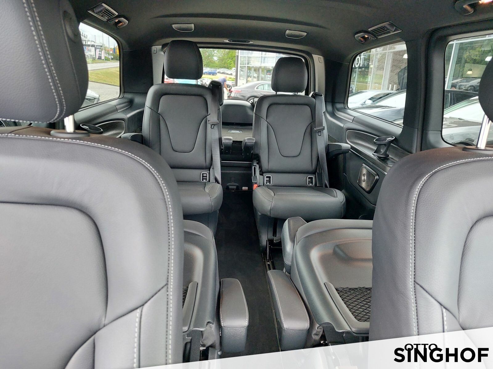 Fahrzeugabbildung Mercedes-Benz V 300 d AVANTGARDE Lang +AHK+360°+Distr+dyn.LED+