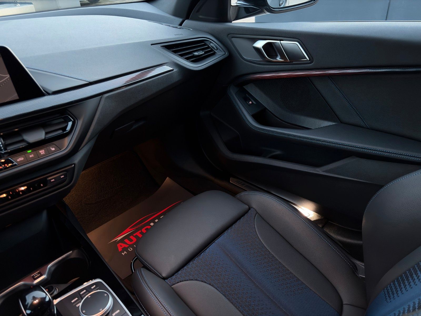 Fahrzeugabbildung BMW 118i Aut. M Sport Tempomat CarPlay SHZ LED PDC