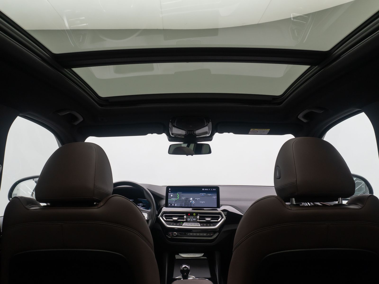 Fahrzeugabbildung BMW X3 xD30e Panorama HUD DAB Sport AHK 360&deg; Komfort