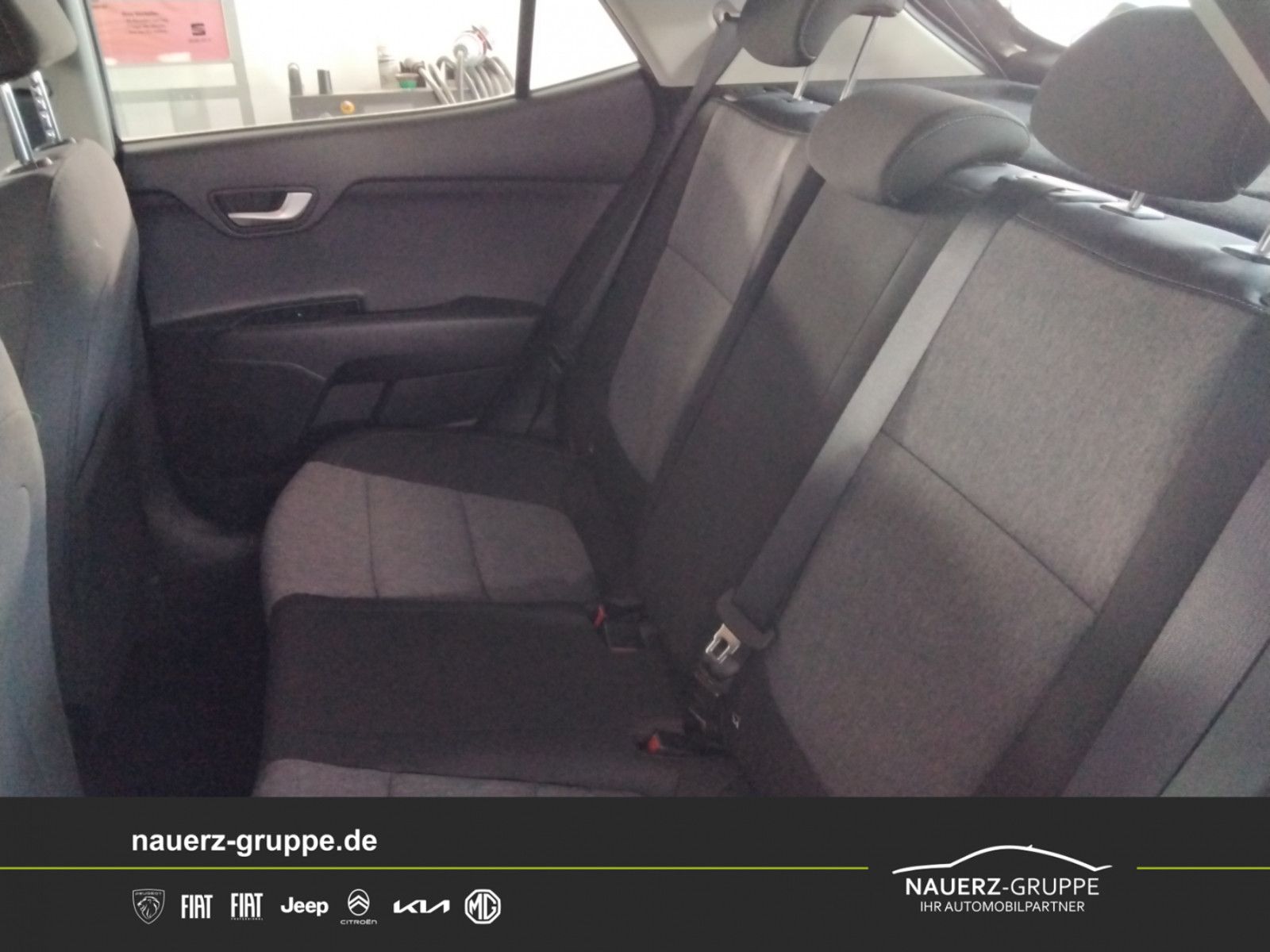 Fahrzeugabbildung Kia Stonic 1.2 Edition 7