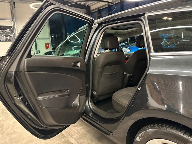 MYAUTOCENTER – Gebraucht- und Jahreswagen mit Werkstattservice in Pfaffenhofen Opel Astra J Sports Tourer Exklusiv *2. Hand*Kamera*