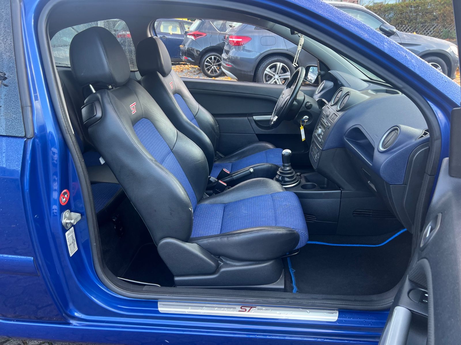 Fahrzeugabbildung Ford Fiesta ST Sport 2.0 150PS
