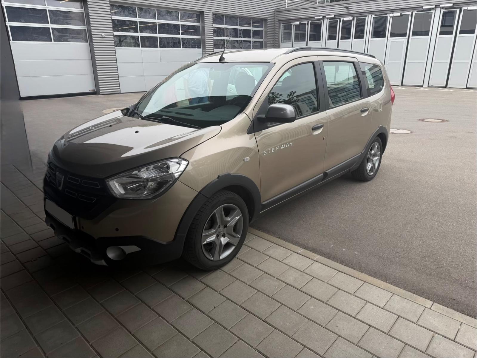 Dacia Lodgy Stepway Plus NAVI AC SHZ PDC AHK