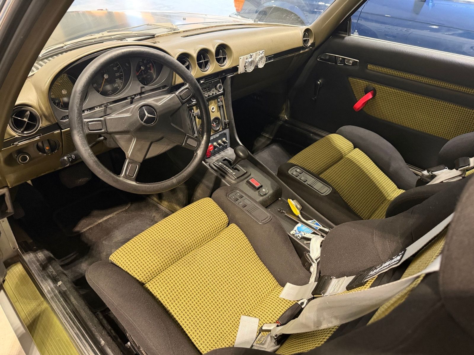 Fahrzeugabbildung Mercedes-Benz SLC 450 Rallye