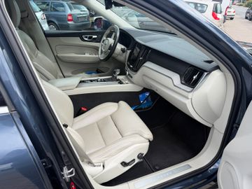 Volvo XC60 - 11