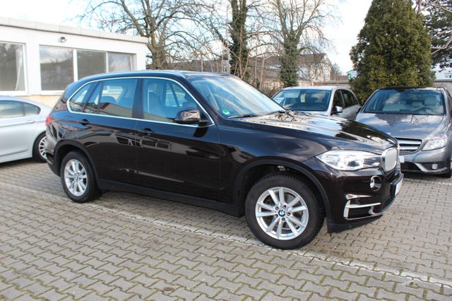 BMW X5 xDrive30d*PANO*LEDER*SPUR*LEDER*HIFI