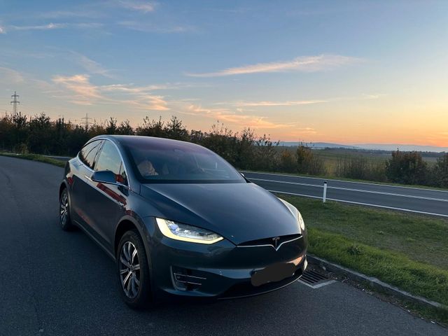 Tesla Model X Long Range Plus