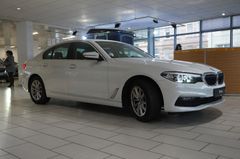 Fahrzeugabbildung BMW 520 2.0D LIM. NAVI/LED/TEMP./SHZ/NEBEL/AHK