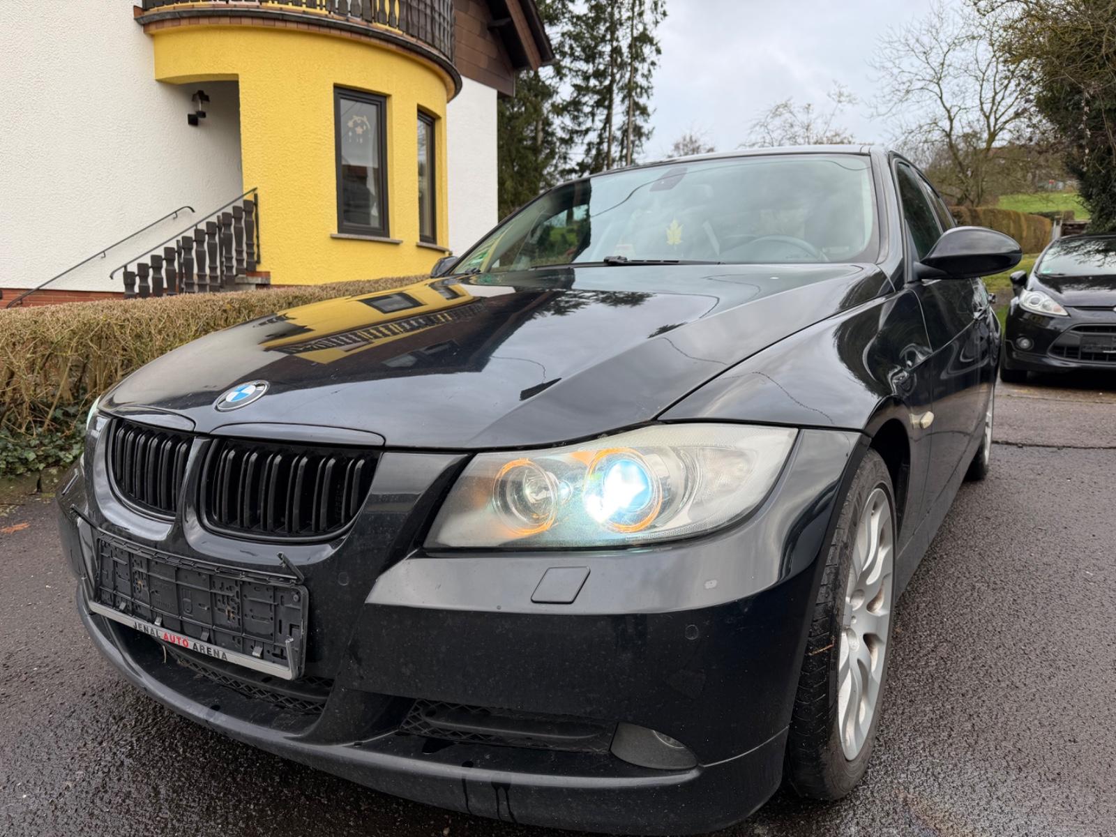 BMW 320i NAVI/SHZ/M Paket