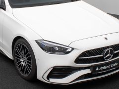 Foto Nummer 18: MERCEDES-BENZ C 300
