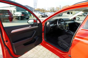 Volkswagen Passat Variant - 11