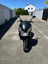 Honda PCX 125 - HONDA 125 PCX