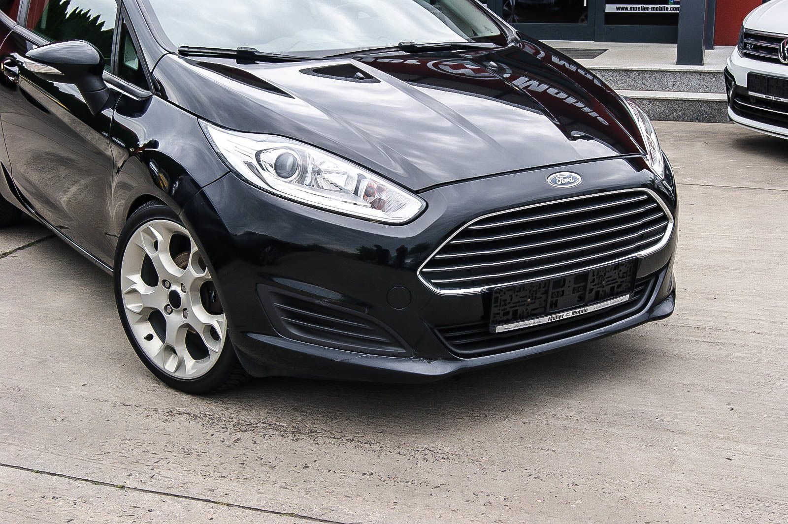 Fahrzeugabbildung Ford Fiesta 10 SYNC Edition SPORTFAHRWERK 17-ZOLL
