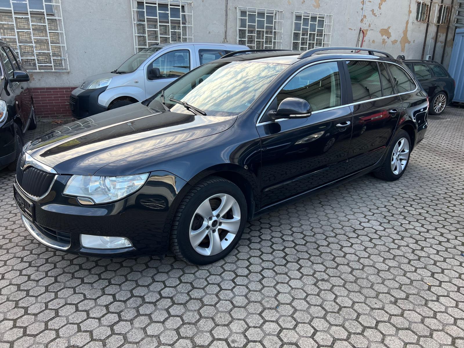 Skoda Superb Combi Ambition 4x4 Allrad