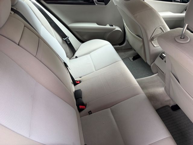 Fahrzeugabbildung Mercedes-Benz C 180 C T-Modell +AHK+NaviZB+LM+GHS+SHZ+Klima+