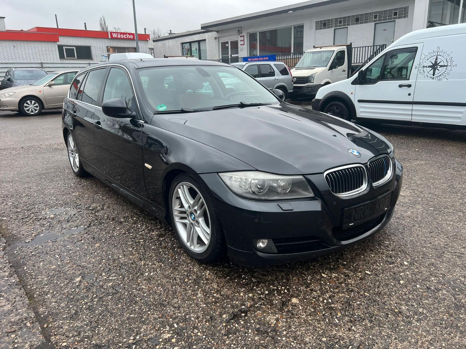 BMW 325i Key Less Xenon Pano Leder Navi
