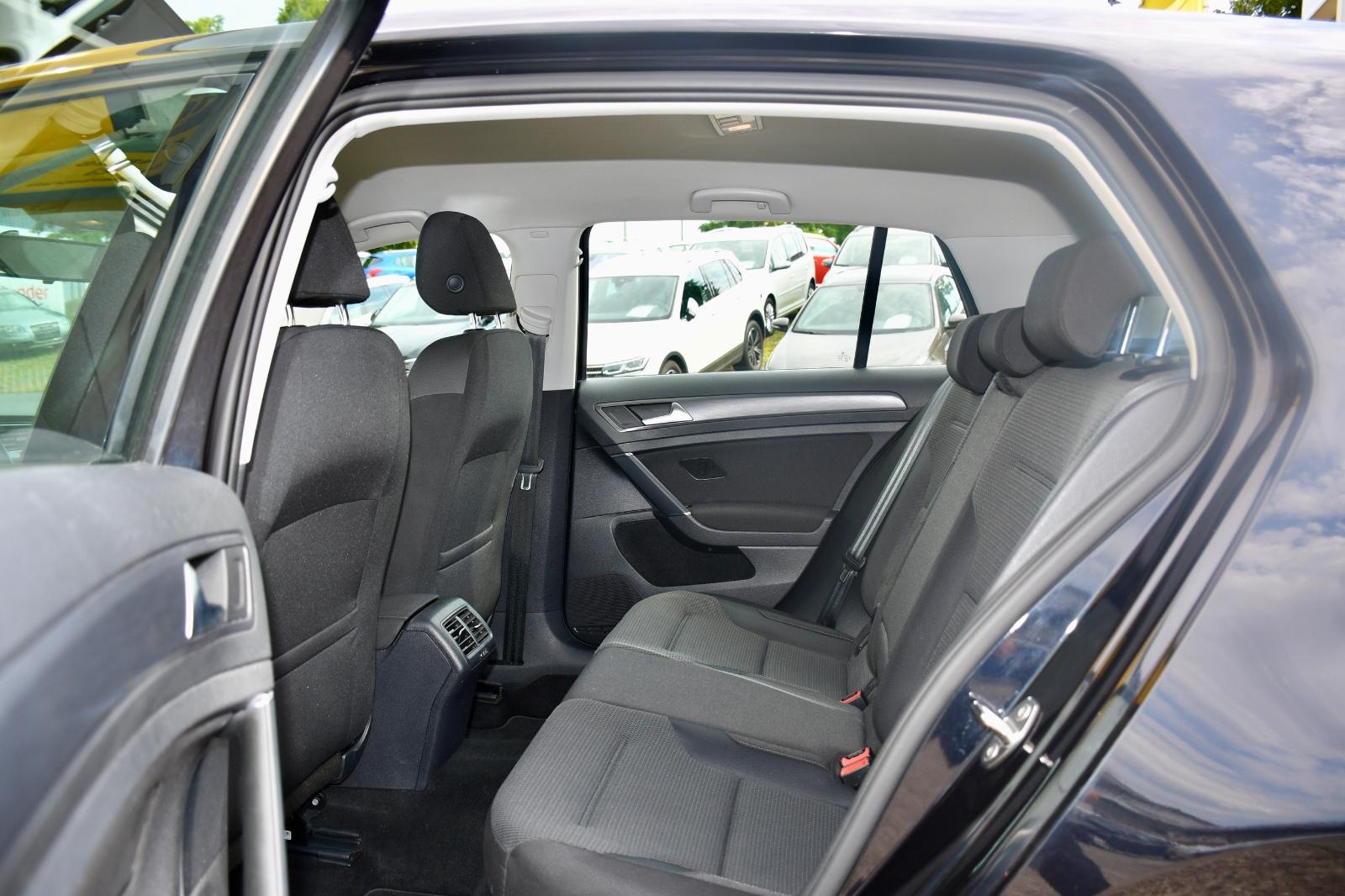 Volkswagen Golf VII Lim. Comfortline Navi PDC Sitzhz. Klima, миниатюра 20