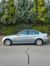 BMW E90 318i (EZ 06/2008) - BMW 318 aus 2008: 318i