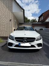 Mercedes-Benz C 220 d Autom. - AMG line NIGHT PAKET - Mercedes-Benz C 220 mit Diesel-Antrieb: Weiß, Ambiente-Beleuchtung, Limousine