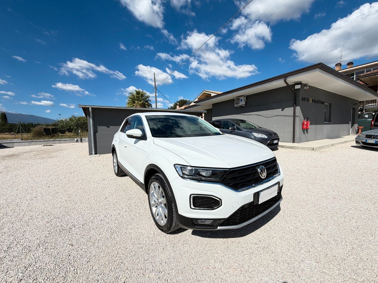 Volkswagen T-Roc 1.5 TSI 150 cv DSG Advanced 127 imagem 3
