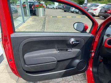 Fahrzeugabbildung Fiat 500 Lounge MFL Temp. Klima CarPlay uvm