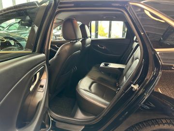 Hyundai i30 Premium *LED*Navi*Spurhalteass*