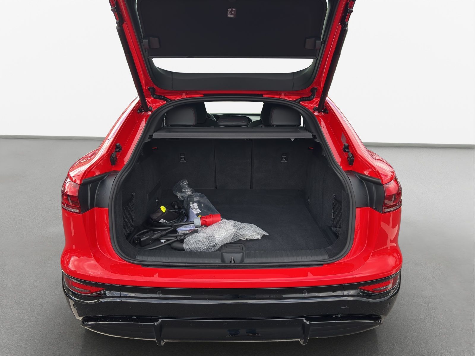 Audi SQ6 e-tron - Bild 12