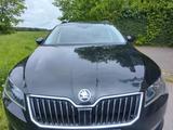 Skoda Superb 2.0 TDI Active Combi Active mit AHK günst - Skoda Superb Active mit Diesel-Antrieb