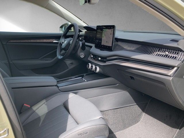 Fahrzeugabbildung SKODA Superb Combi NEUES MODELL TDI L&K DSG