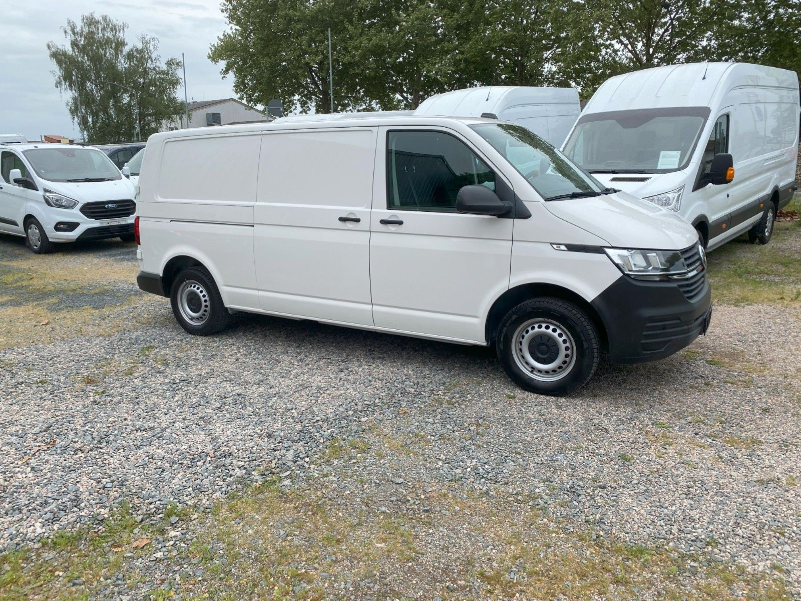 Fahrzeugabbildung Volkswagen T6.1 Transporter Kasten lang ,AHK,SHZ,SHg