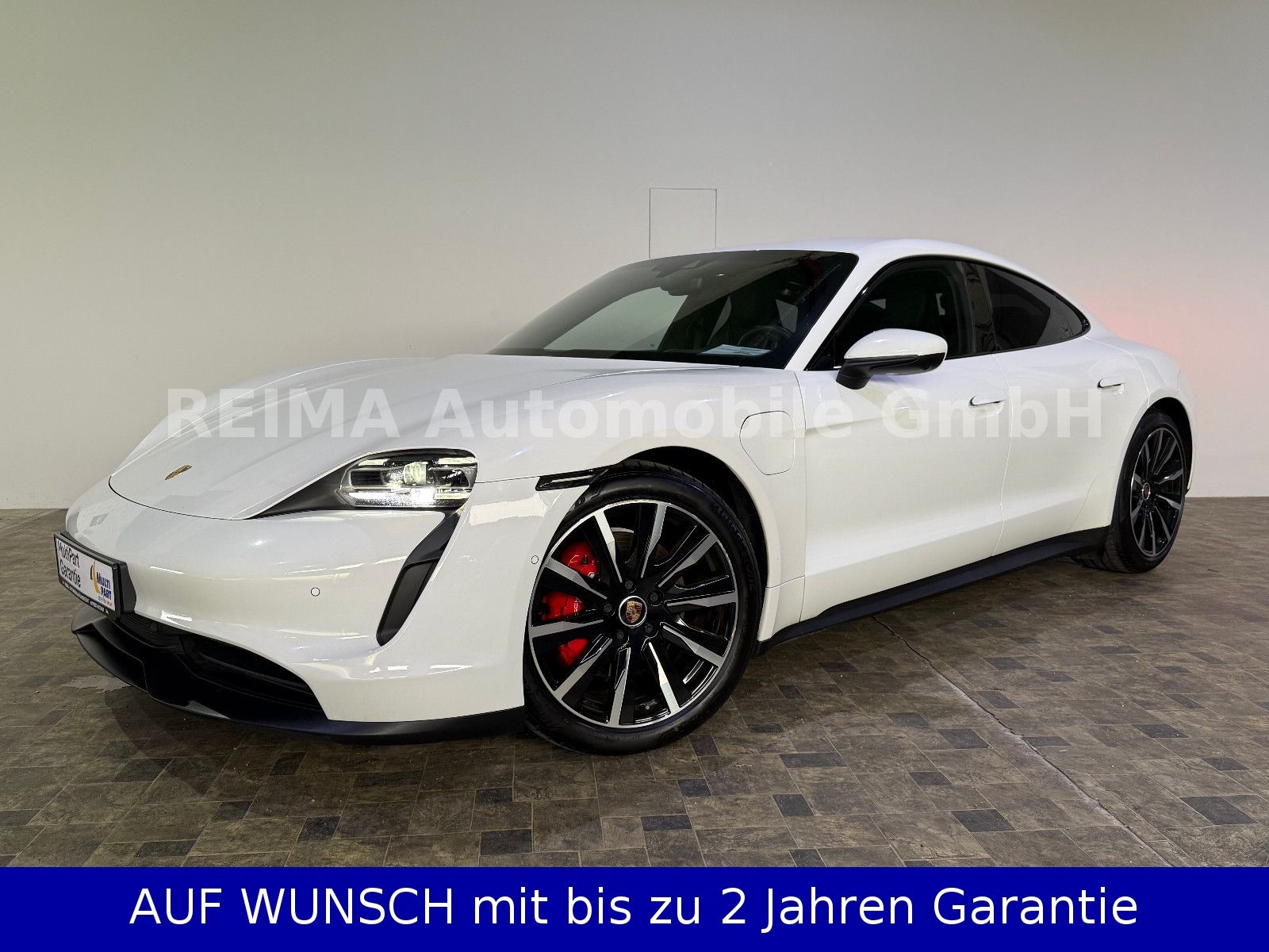 Fahrzeugabbildung Porsche Taycan 4 S inklusive Batteriezertifikat, Bose