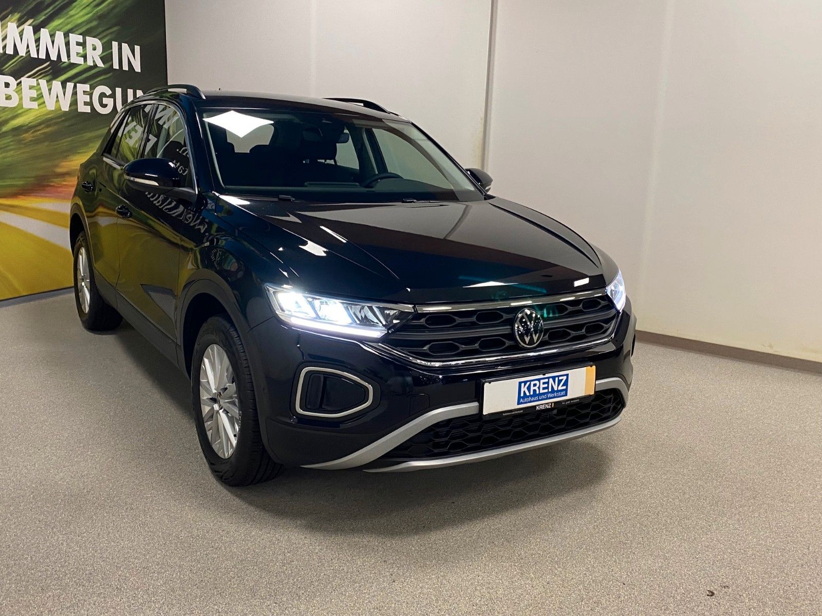 Fahrzeugabbildung Volkswagen T-Roc 1.0 TSI LIFE+SITZHEIZUNG+PARKHILFE+ALU+LED