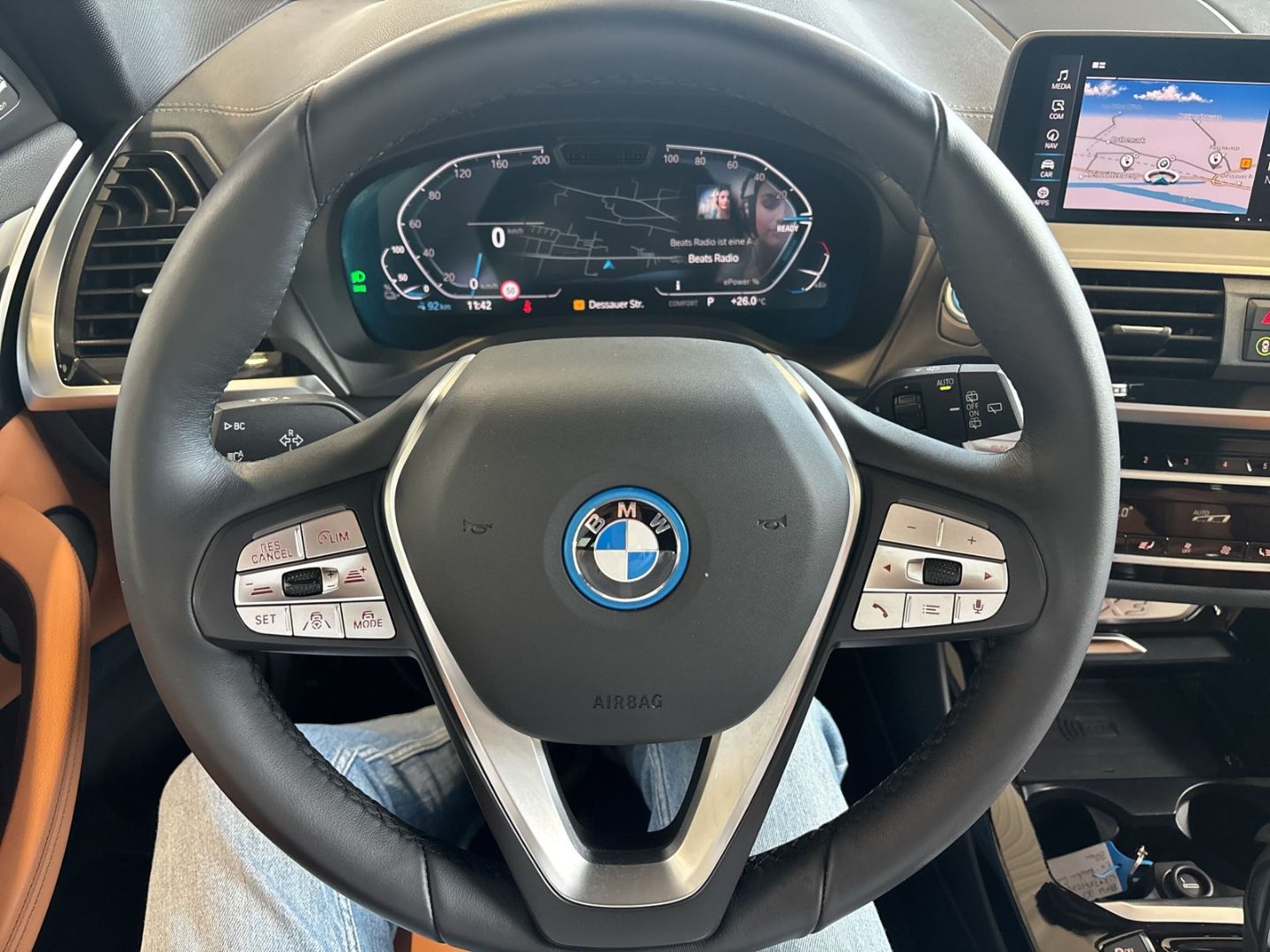 BMW iX3 Impressive Park-Assistent HUD AD AHK-el. kla foto 19