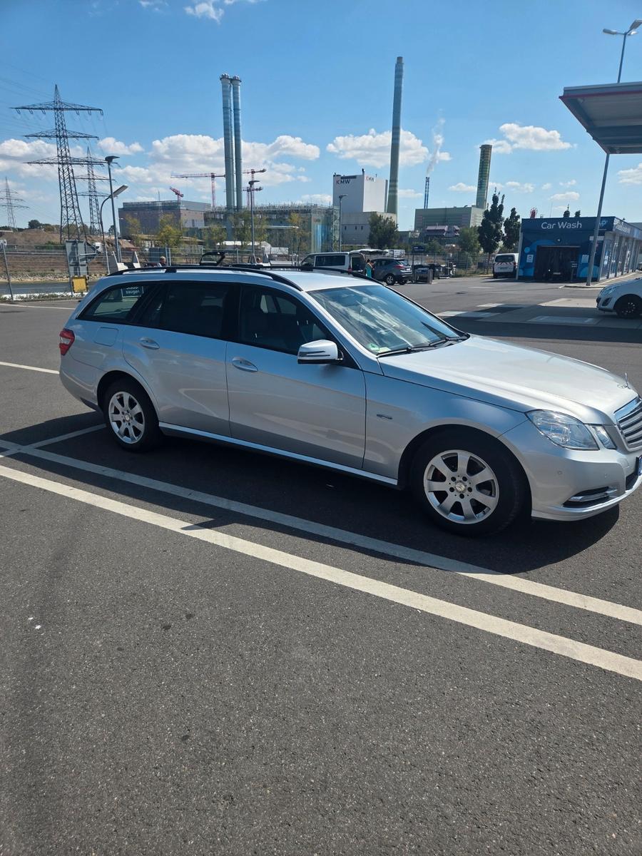 Mercedes-Benz E 200