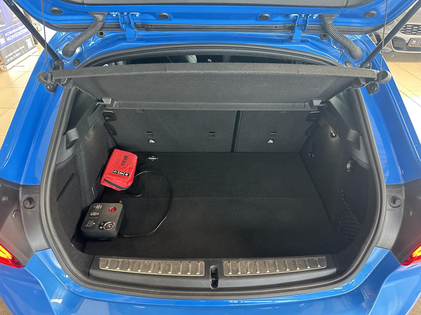 BMW 118 i M-Sport Leder Pano R.Cam Navi LED SHZ, миниатюра 9