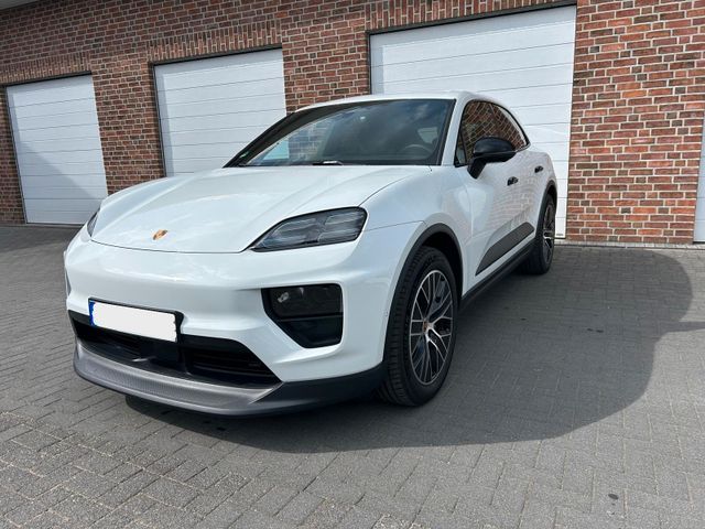 PORSCHE Macan 4 *Luftfahrwerk*Panoramadach*Matrix LED*