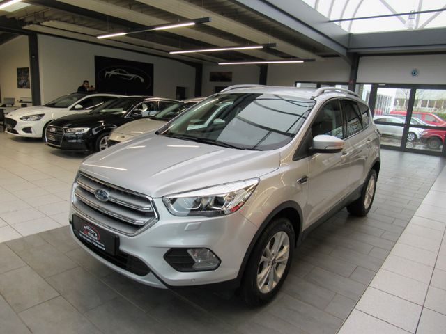 Ford Kuga Titanium / Klimaautomatik / Navi