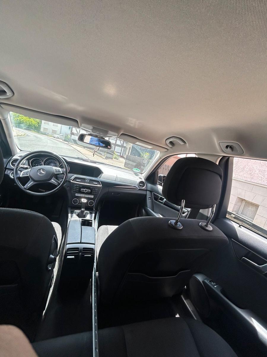 Mercedes-Benz C180 2013 — interior