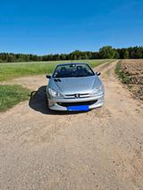 Peugeot 206 cc 1.6L Benzin - Peugeot 206 mit Benzin-Antrieb: Cabrio, 1.6