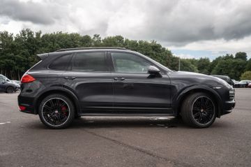 Porsche Cayenne - 11