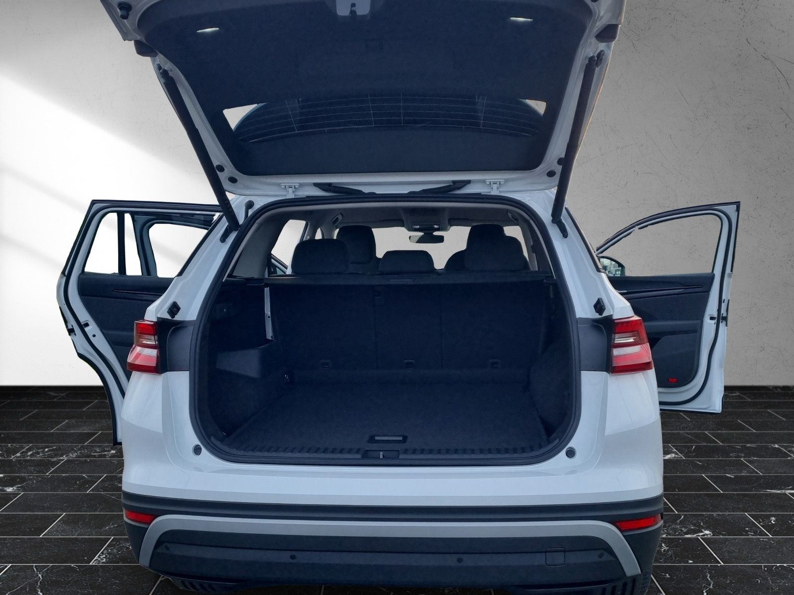 Fahrzeugabbildung SKODA Kodiaq Selection 2,0 TDI 4x4 AHK Licht&Sicht 19"