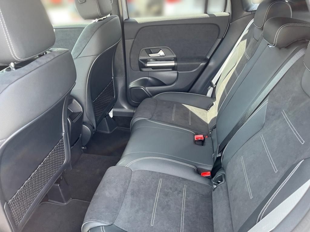 Fahrzeugabbildung Mercedes-Benz GLA 250 e +SPECIAL-EDITION+ASSISTENZ+AHK+DIGITAL