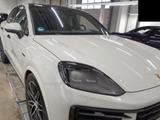 Porsche Cayenne Coupe E Hybrid*Nachtsicht*BOSE*AHK*18Weg - Porsche Cayenne Gebrauchtwagen in Stuttgart