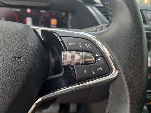 Superb Combi 2.0 TDI DSG Style
